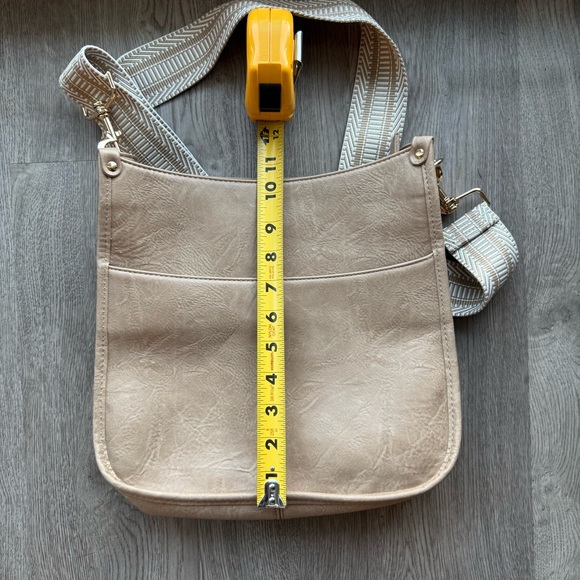 Viva Terry Vegan Crossbody Fashion Shoulder Bag Light Khaki - Picture 12 of 16